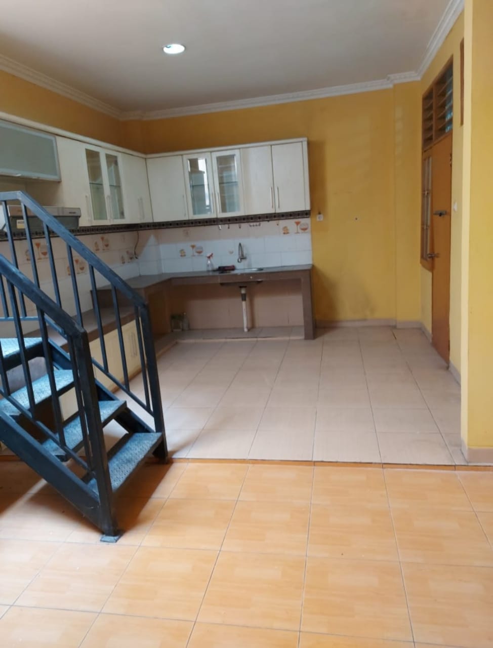 Rumah Dijual di Cluster Meadow Green Lippo Cikarang